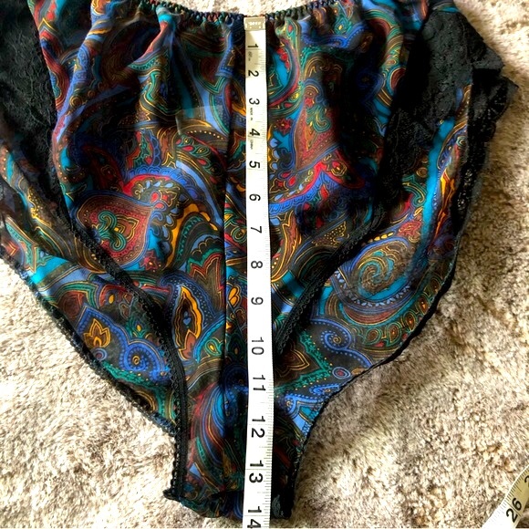 Oscar de la Renta Teddy/Lingerie Set - Picture 15 of 16